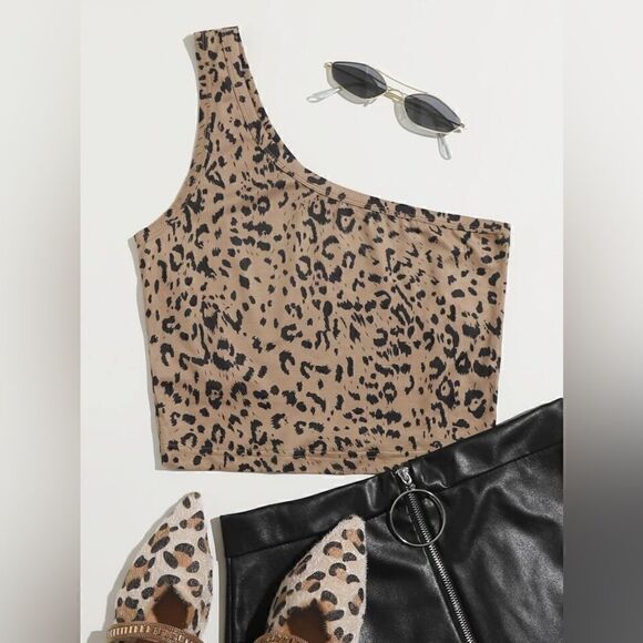 Fierce & Fabulous: SHEIN One Shoulder Leopard Top - Picture 1 of 5